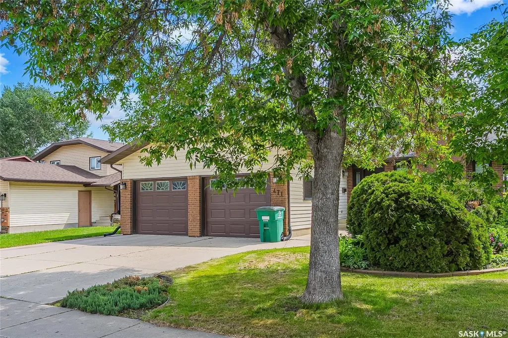 471 Wakabayashi Crescent Saskatoon SK S7K 7M6