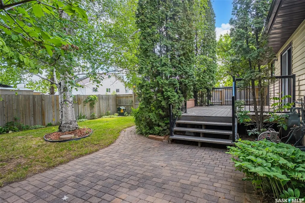 471 Wakabayashi Crescent Saskatoon SK S7K 7M6