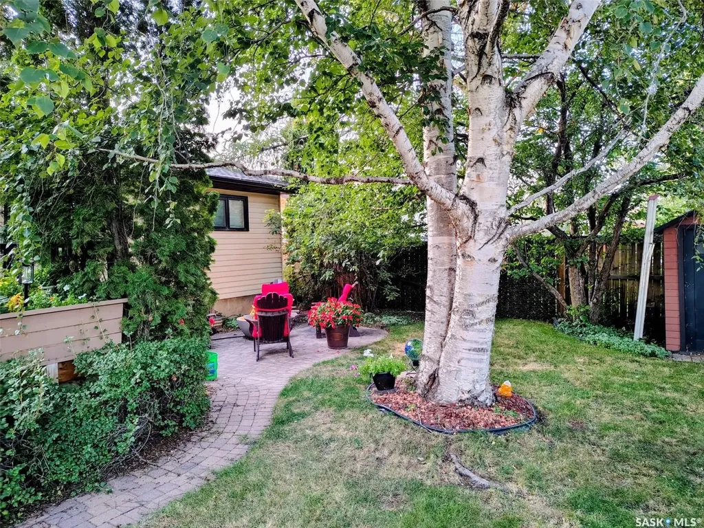 471 Wakabayashi Crescent Saskatoon SK S7K 7M6
