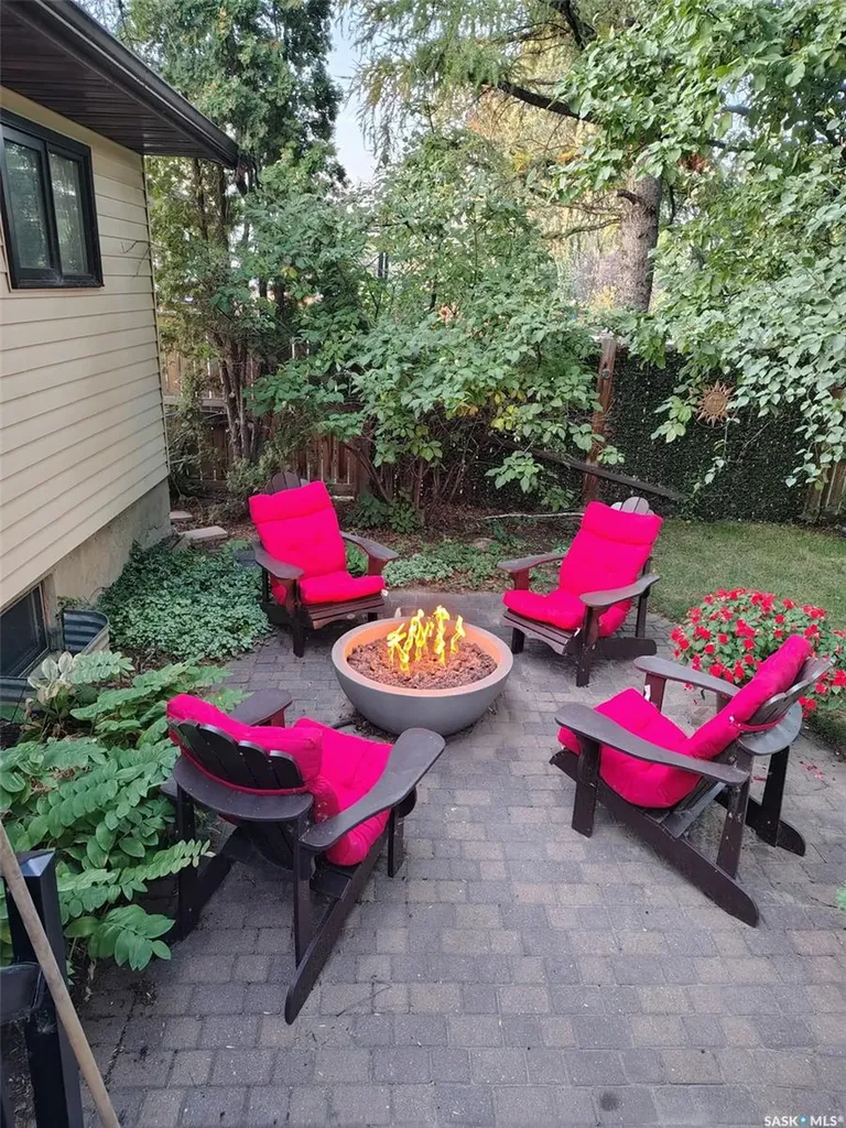 471 Wakabayashi Crescent Saskatoon SK S7K 7M6