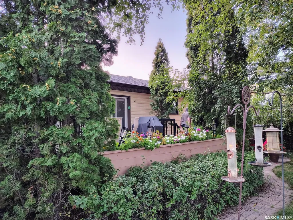 471 Wakabayashi Crescent Saskatoon SK S7K 7M6