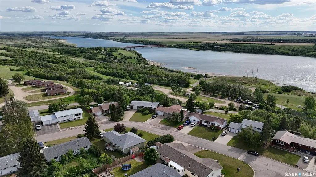 51 Tufts Crescent Outlook SK S0L 2N0