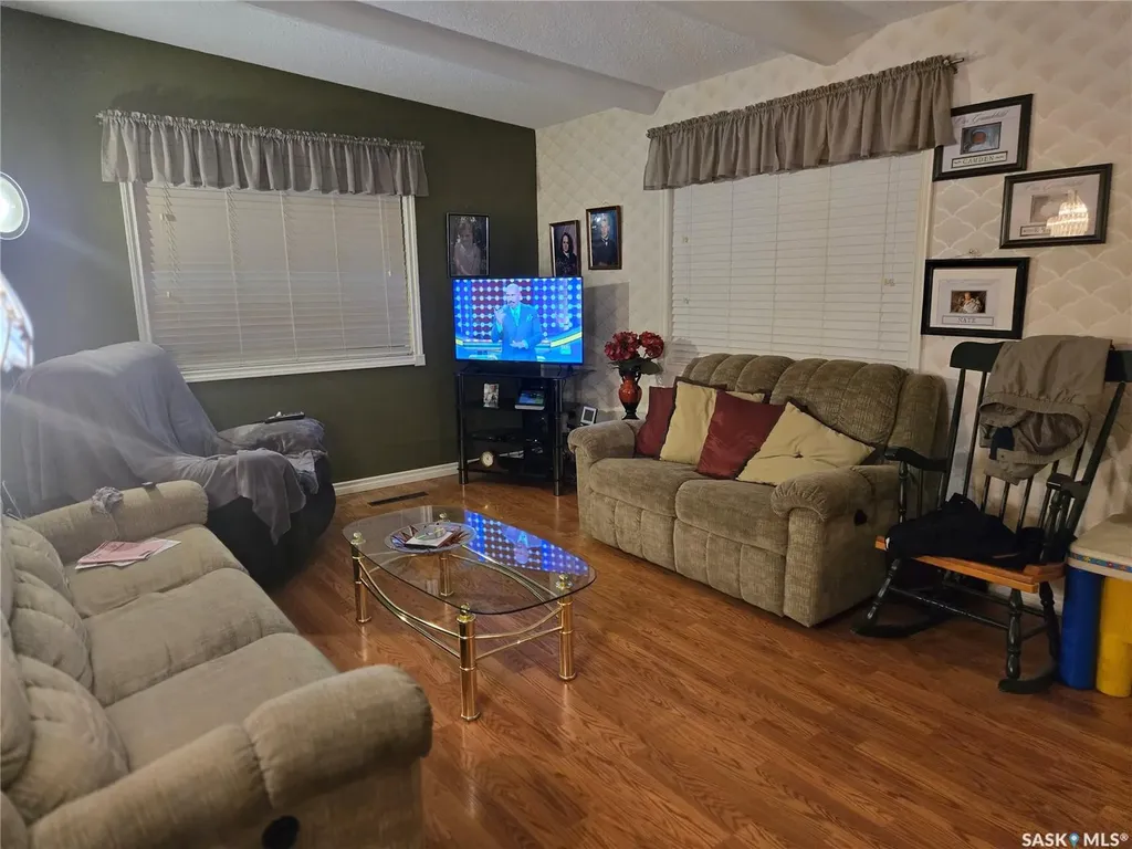 727 10th Street Humboldt SK S0K 2A0