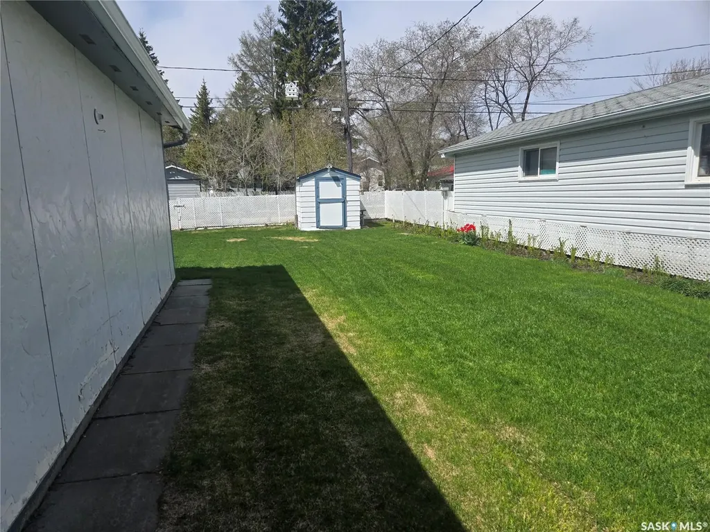 727 10th Street Humboldt SK S0K 2A0