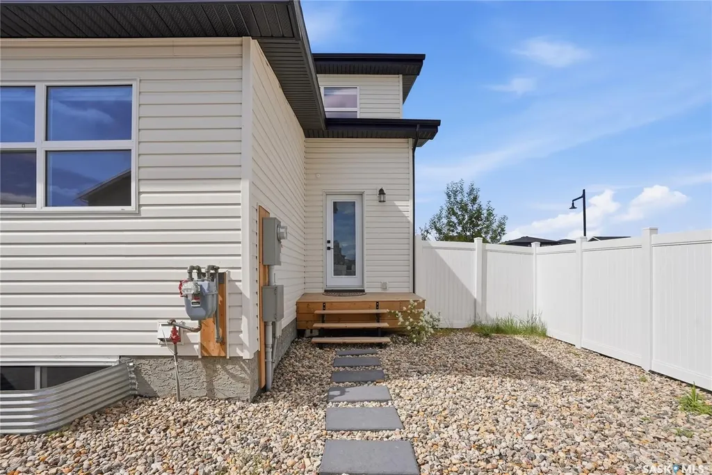 103 Westfield Road Saskatoon SK S7V 0T8