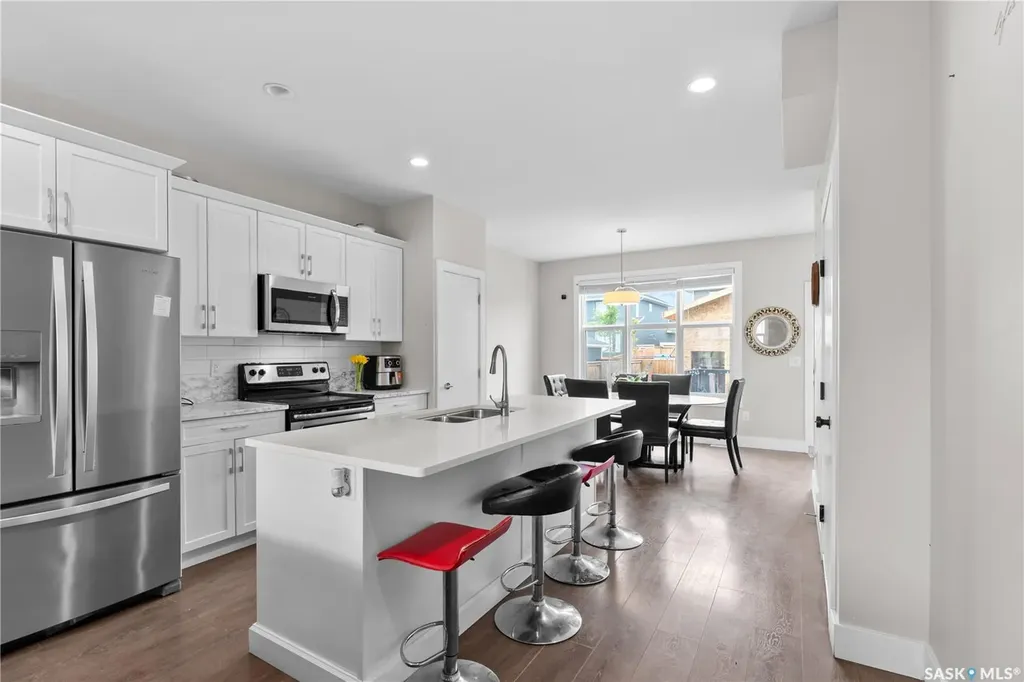 676 Meadows Boulevard Saskatoon SK S7V 0M5