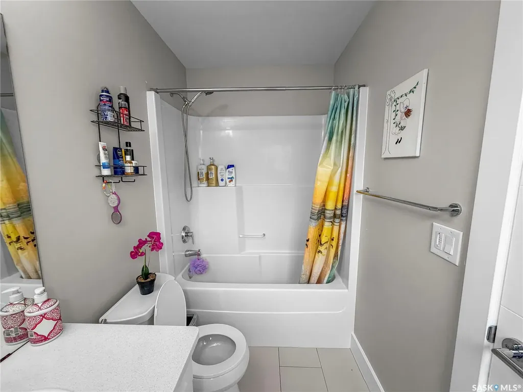 676 Meadows Boulevard Saskatoon SK S7V 0M5