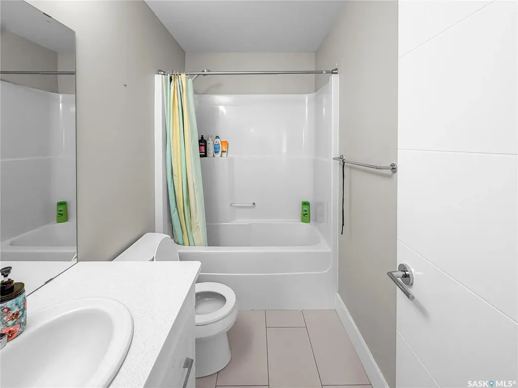 676 Meadows Boulevard Saskatoon SK S7V 0M5