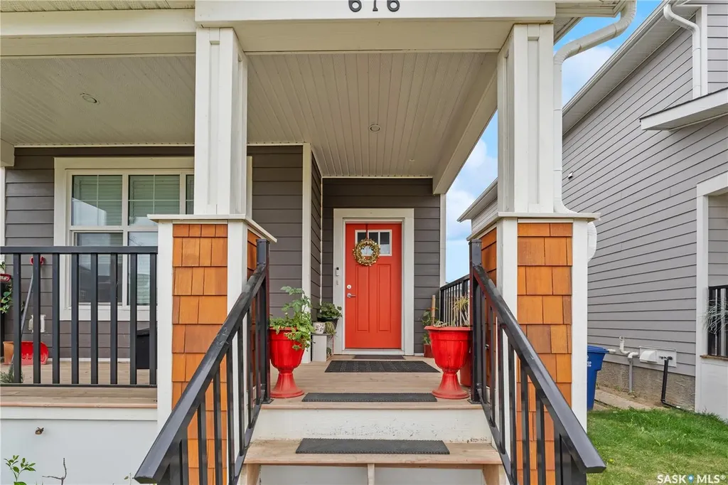 676 Meadows Boulevard Saskatoon SK S7V 0M5