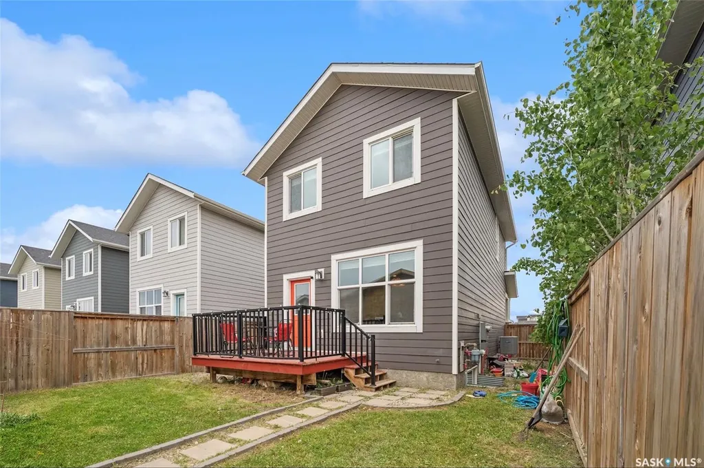 676 Meadows Boulevard Saskatoon SK S7V 0M5