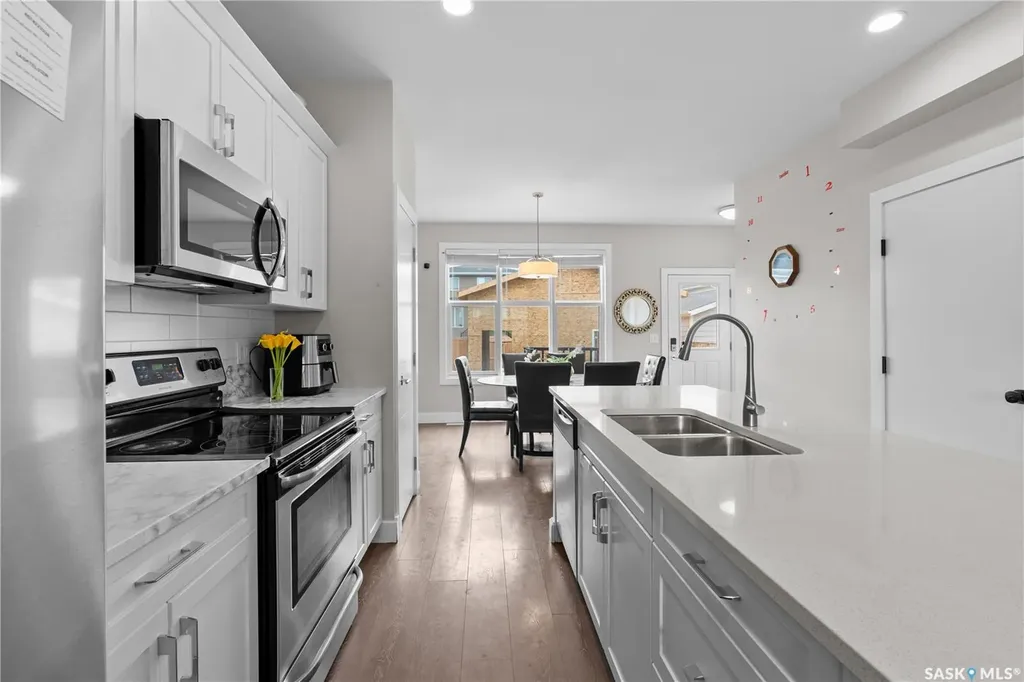 676 Meadows Boulevard Saskatoon SK S7V 0M5