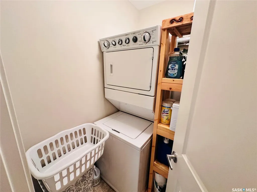 4533 Delhaye Way Regina SK S4W 0M2