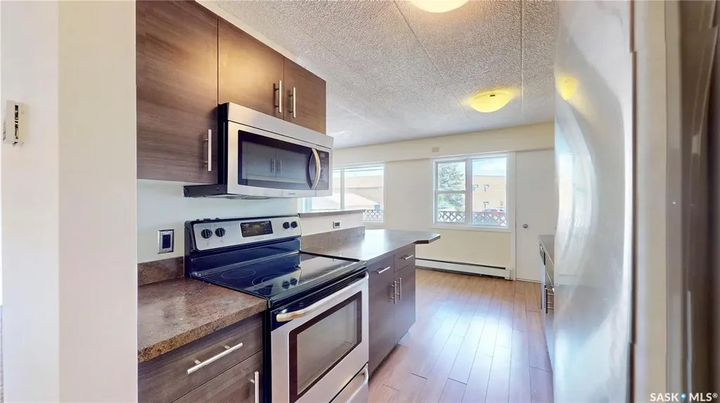 405 Lorne Street N Regina SK S4R 3B2