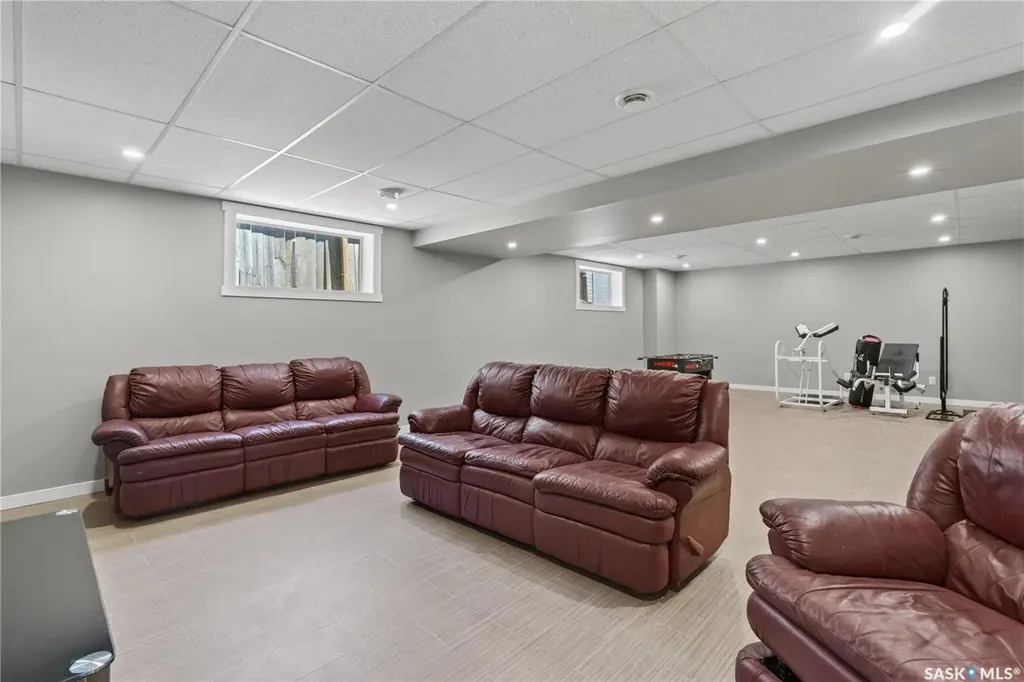 715 Golburn Crescent Tisdale SK S0E 1T0