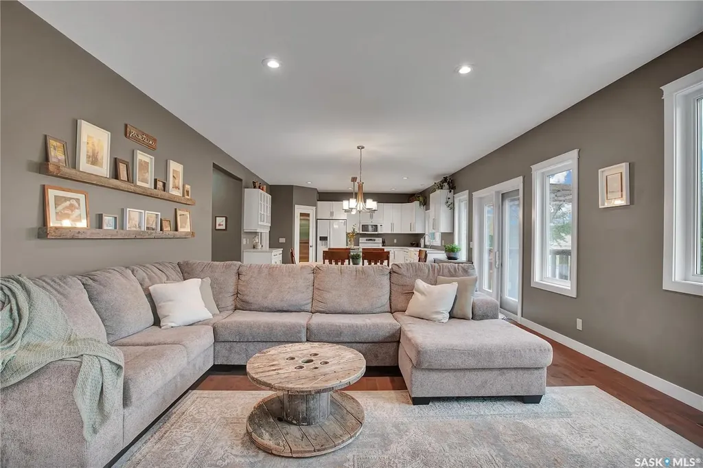 312 Columbus Court Martensville SK S0K 0A2