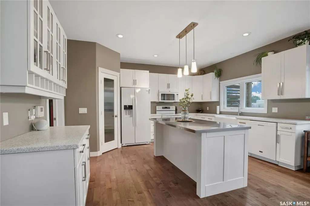 312 Columbus Court Martensville SK S0K 0A2