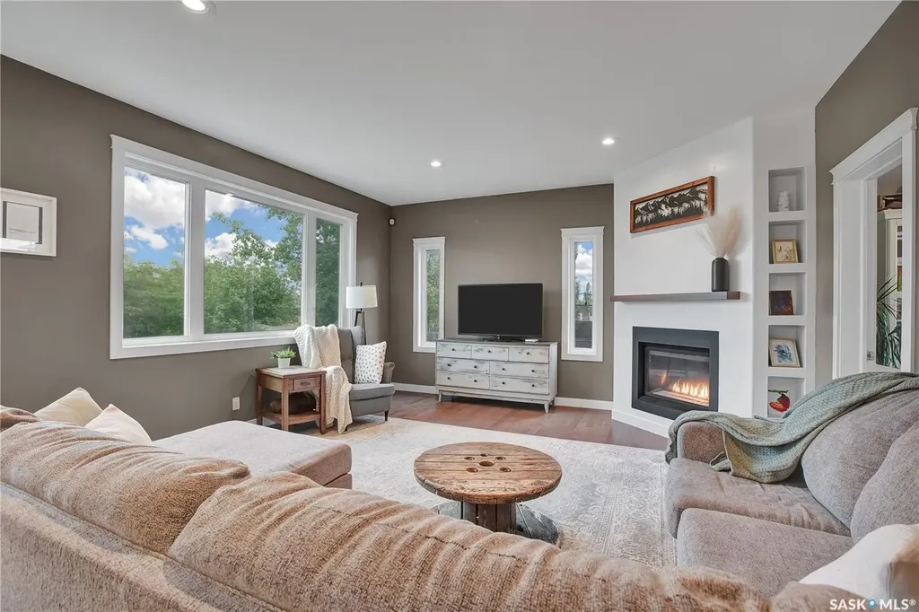 312 Columbus Court Martensville SK S0K 0A2