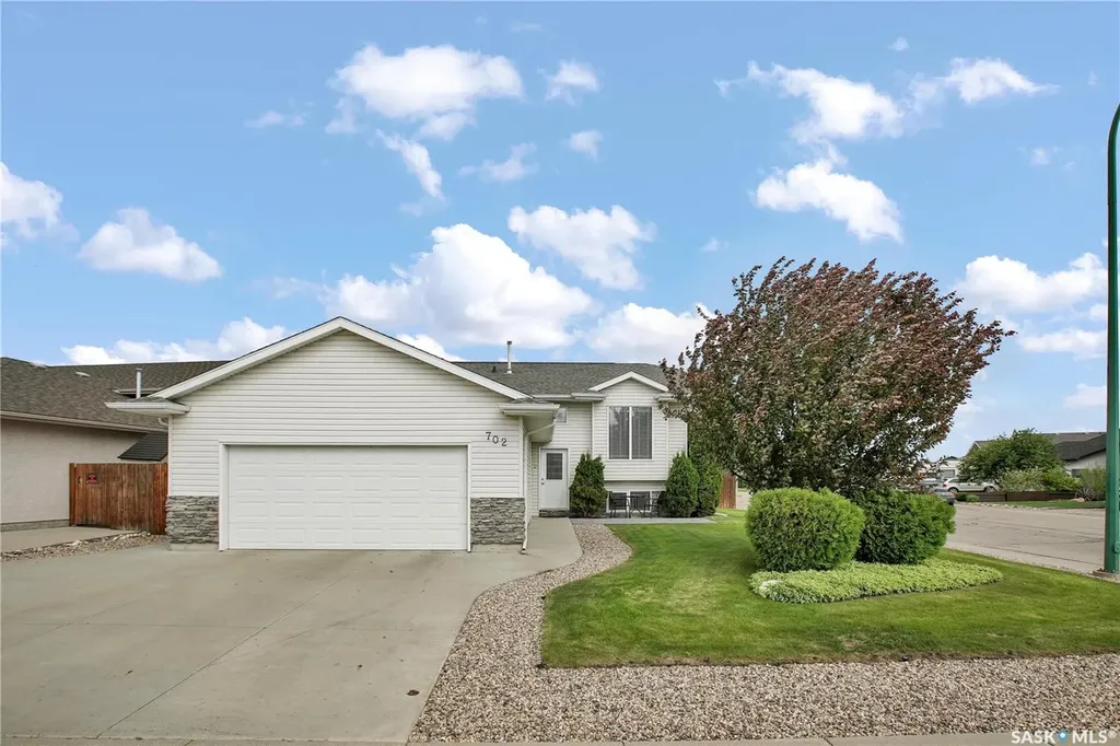 702 Grabowski Crescent Warman SK S0K 4S0