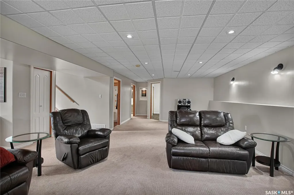 702 Grabowski Crescent Warman SK S0K 4S0