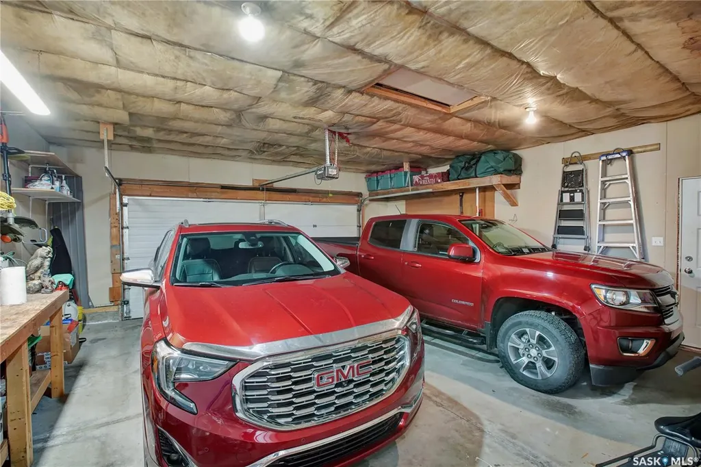 702 Grabowski Crescent Warman SK S0K 4S0