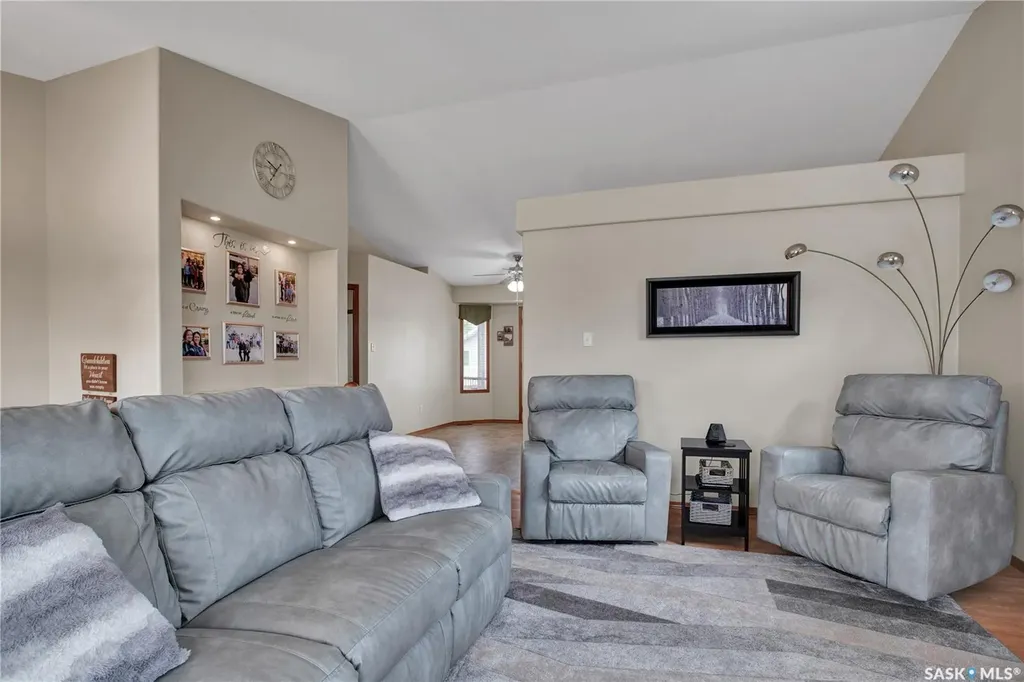 702 Grabowski Crescent Warman SK S0K 4S0