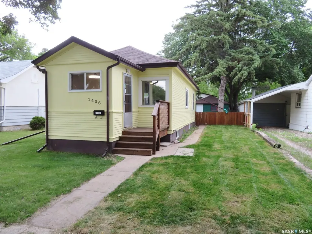1436 E Avenue N Saskatoon SK S7L 1T6