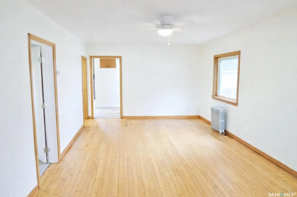 1436 E Avenue N Saskatoon SK S7L 1T6