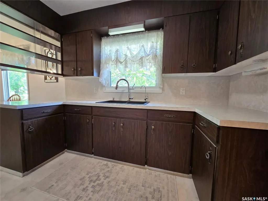 222 Torbay Street Torquay SK S0C 2L0