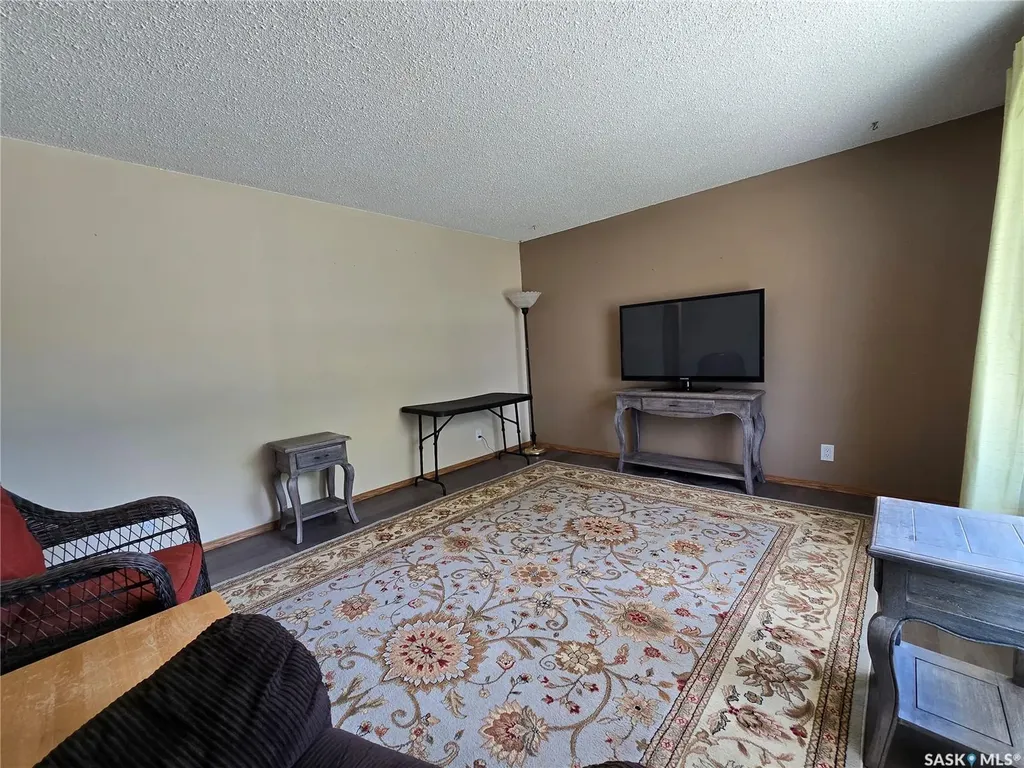 222 Torbay Street Torquay SK S0C 2L0