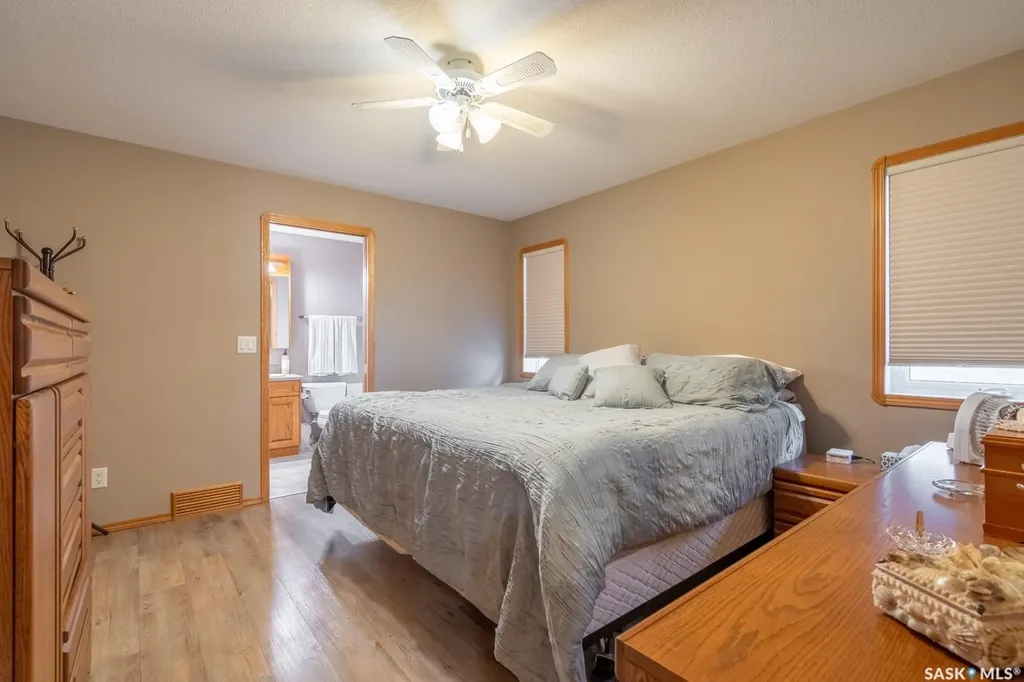 3807 Britannia Place E Regina SK S4V 2Z6
