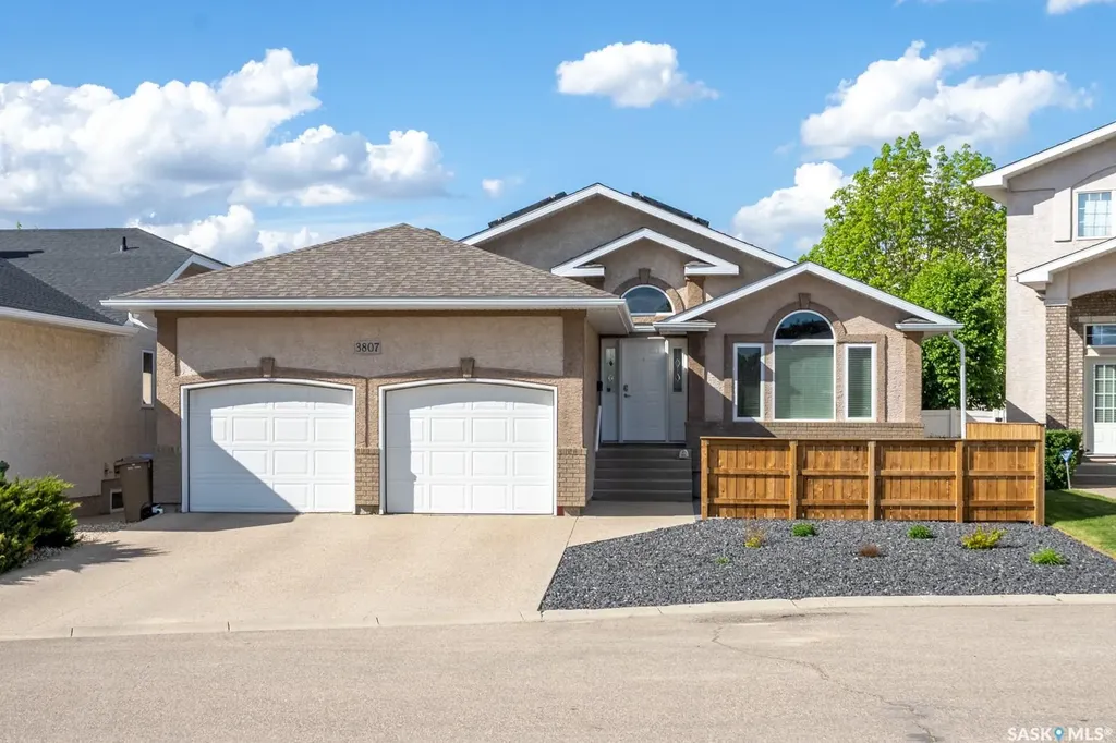 3807 Britannia Place E Regina SK S4V 2Z6