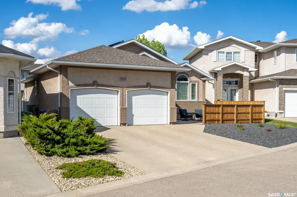 3807 Britannia Place E Regina SK S4V 2Z6