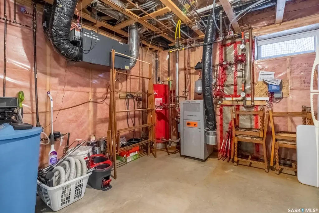 3807 Britannia Place E Regina SK S4V 2Z6