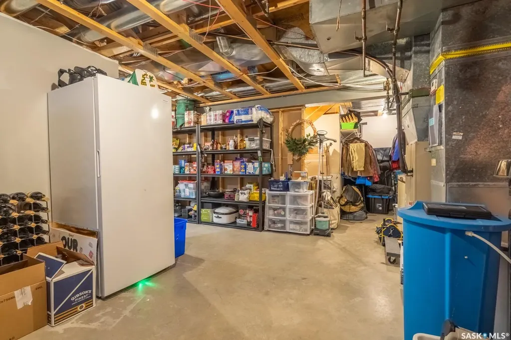 3807 Britannia Place E Regina SK S4V 2Z6