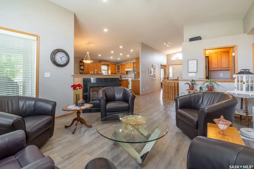 3807 Britannia Place E Regina SK S4V 2Z6