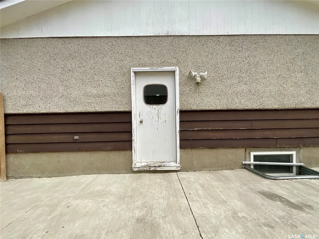 3348 Grant Road Regina SK S4S 5H5