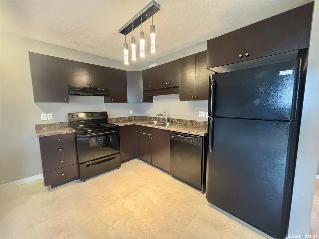 5533 Blake Crescent Regina SK S4X 0J1