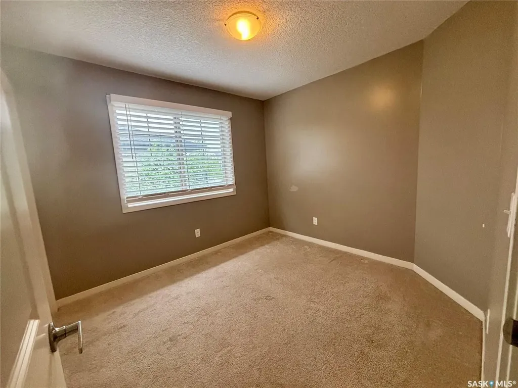 5533 Blake Crescent Regina SK S4X 0J1