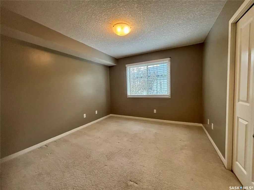 5533 Blake Crescent Regina SK S4X 0J1