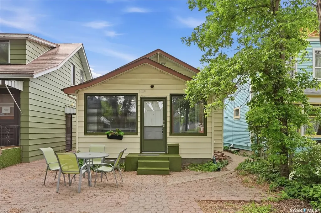 1614 Lorne Avenue Saskatoon SK S7H 1Y1