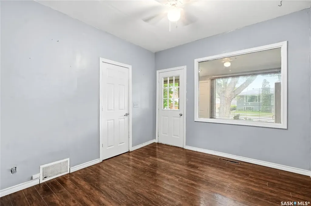 1614 Lorne Avenue Saskatoon SK S7H 1Y1