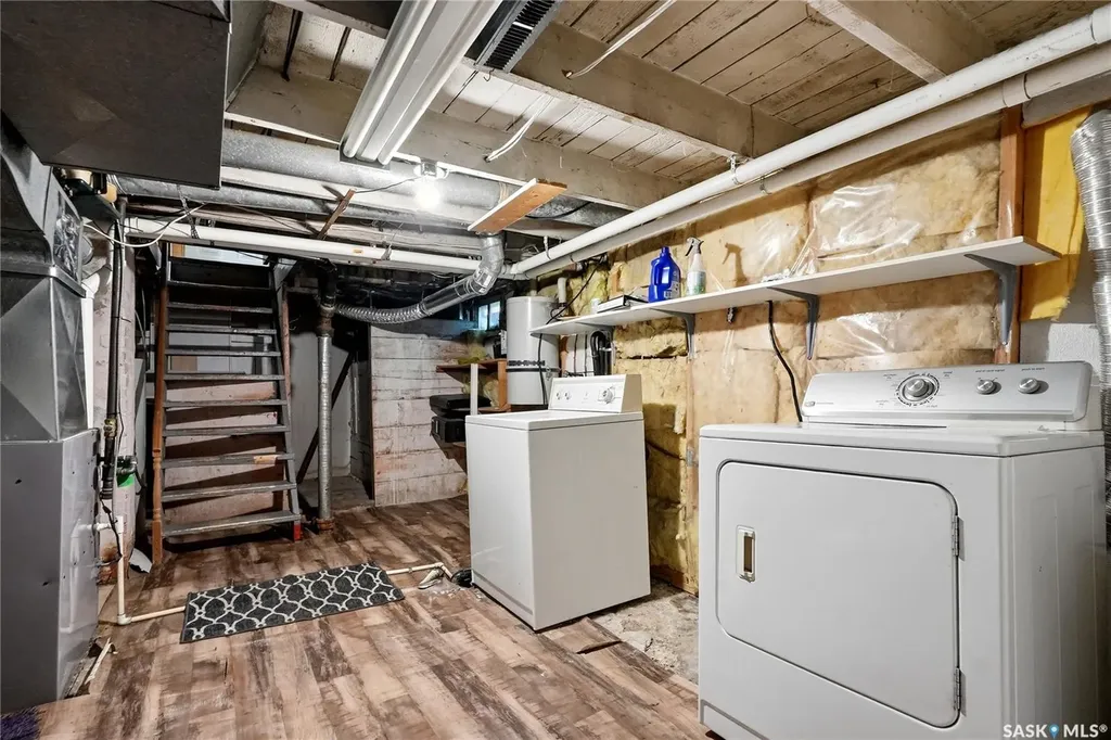 1614 Lorne Avenue Saskatoon SK S7H 1Y1