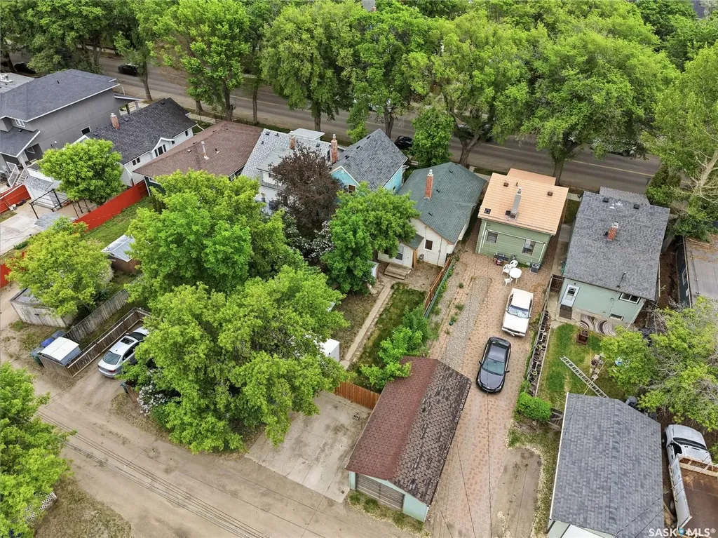 1614 Lorne Avenue Saskatoon SK S7H 1Y1