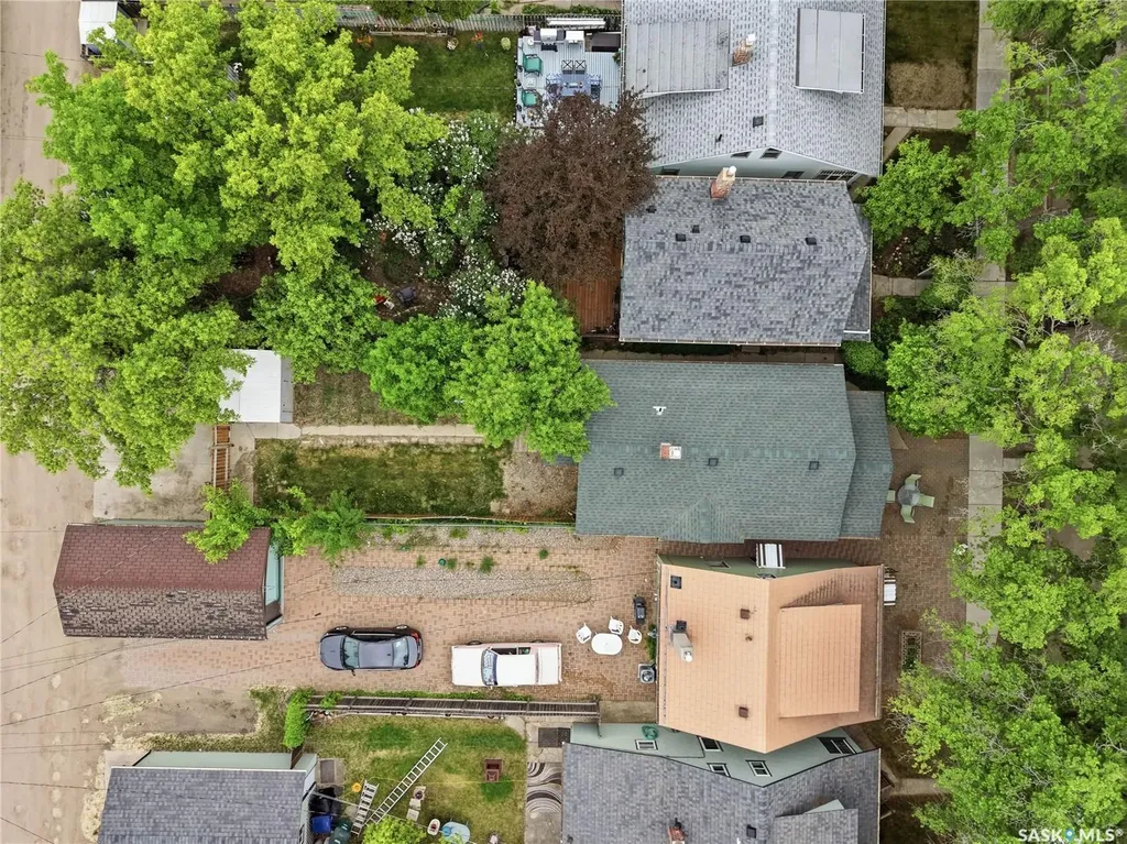 1614 Lorne Avenue Saskatoon SK S7H 1Y1
