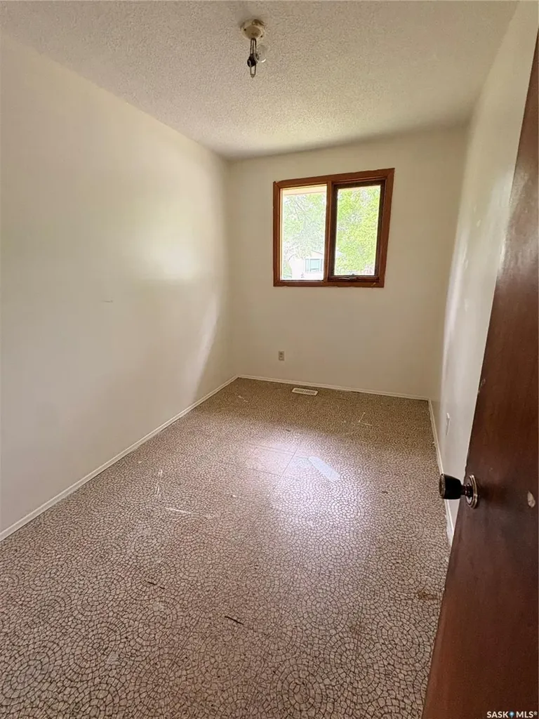 174 Trudelle Crescent Regina SK S4T 6T4