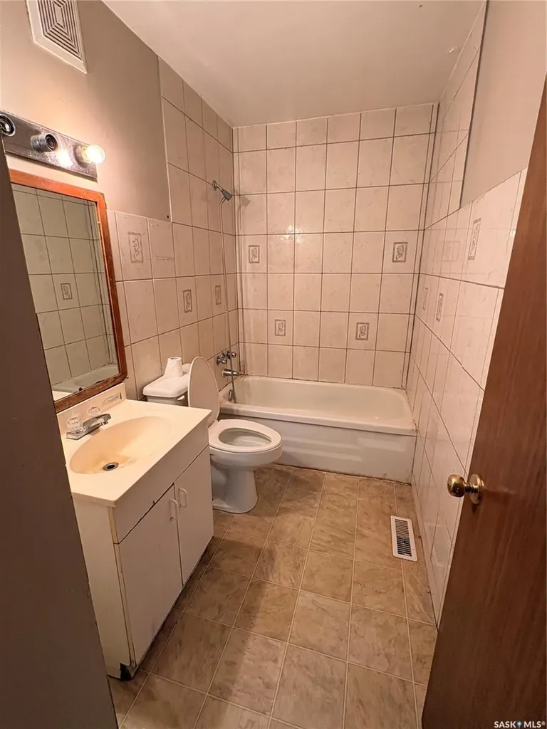 174 Trudelle Crescent Regina SK S4T 6T4