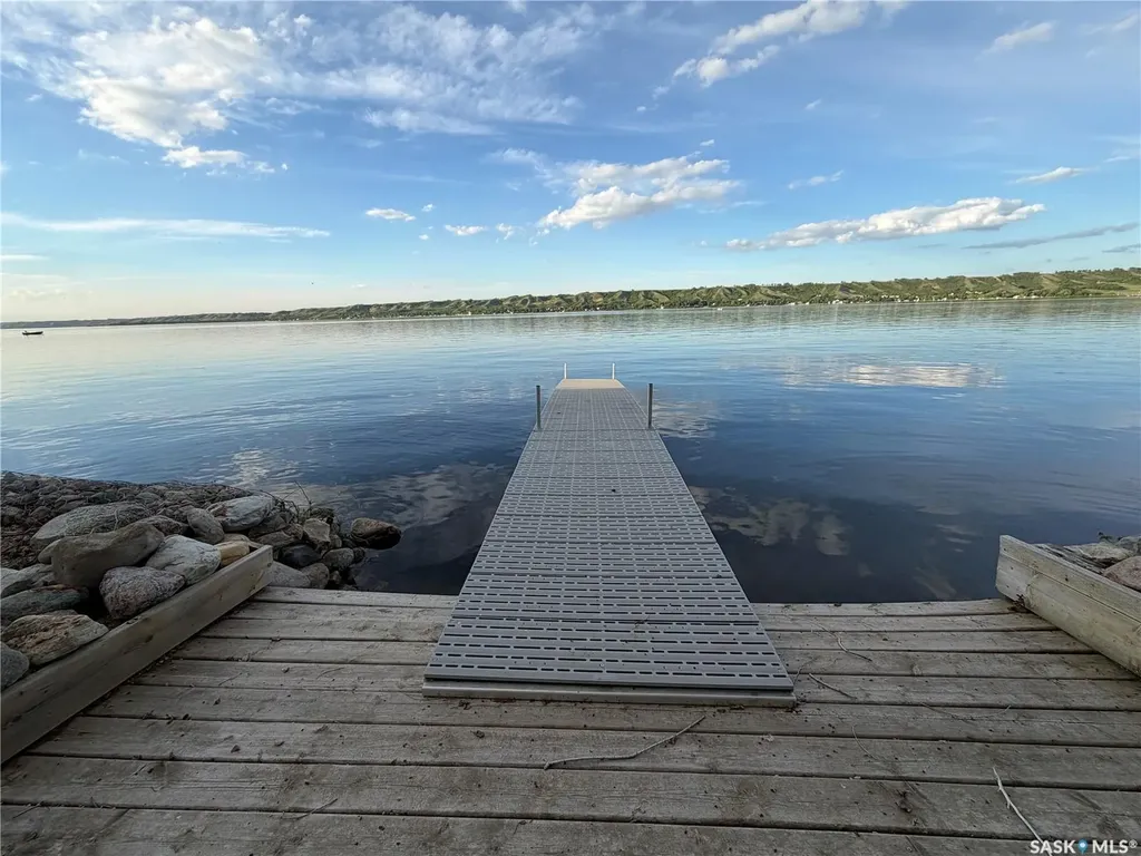 215-216 Osment Avenue Katepwa Beach SK S0G 2Y0