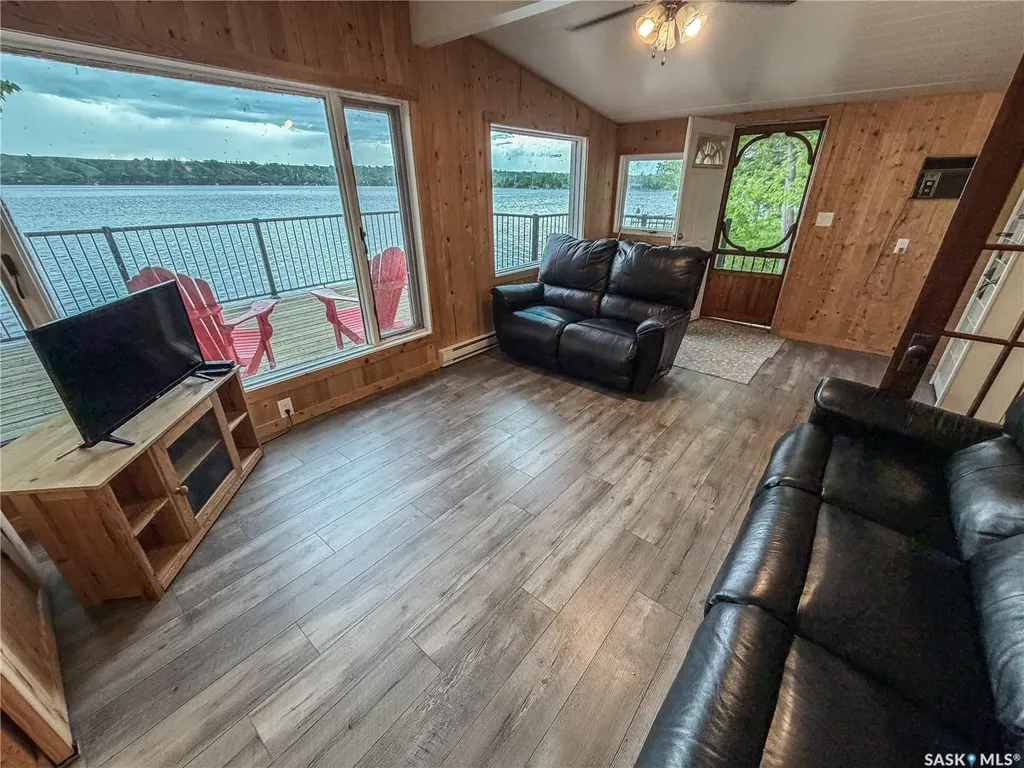 215-216 Osment Avenue Katepwa Beach SK S0G 2Y0