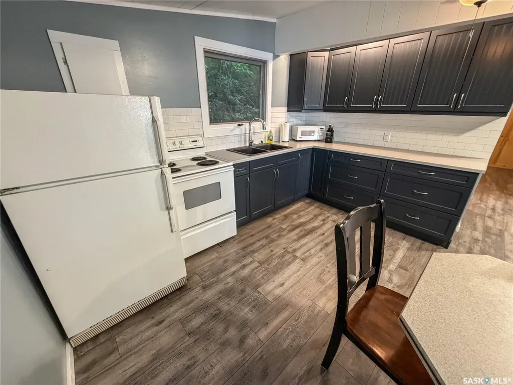 215-216 Osment Avenue Katepwa Beach SK S0G 2Y0