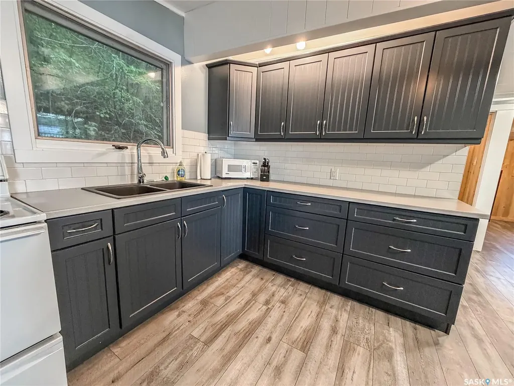 215-216 Osment Avenue Katepwa Beach SK S0G 2Y0